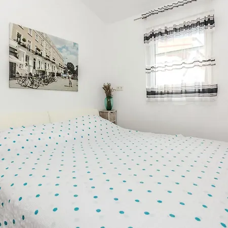 Gorgeous In With Kitchen Daire