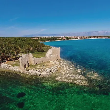 Daire Gorgeous In With Kitchen