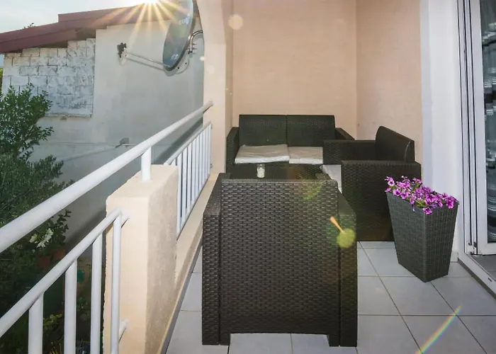 Gorgeous In With Kitchen Apartman